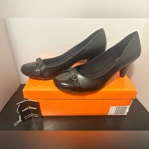 SafeStep Black Mid-Heel Pumps with Decorative Accent 11